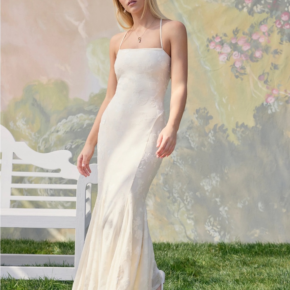 FLORAL LACE UP RUFFLE BACKLESS MERMAID MAXI DRESS